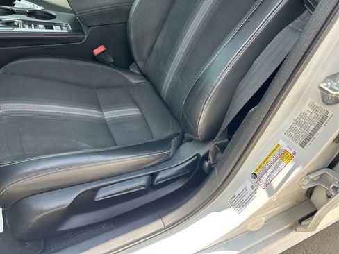 Used 2023 Honda Civic Sport image 9