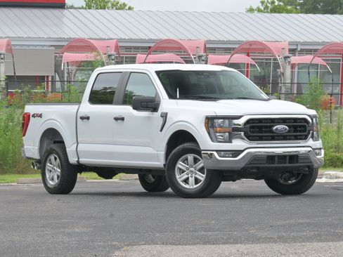 Used 2023 Ford F150 XLT AWD/4WD image 2