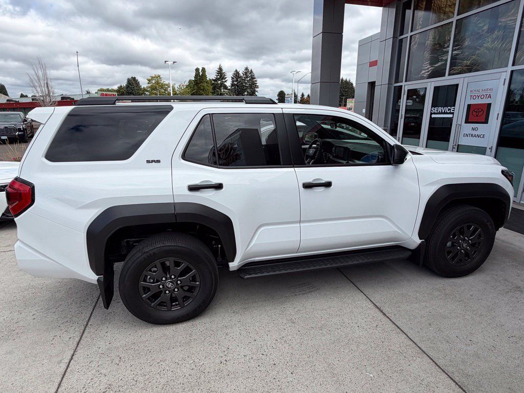 Used 2026 Toyota 4Runner SR5 RWD image 7