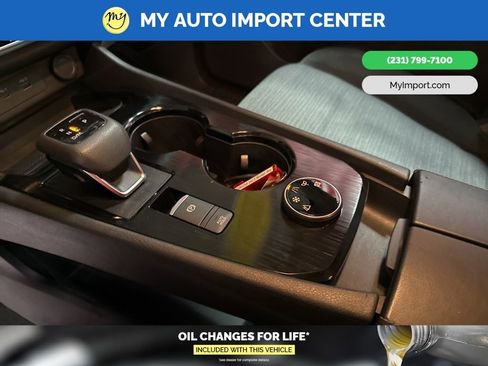 Used 2023 Nissan Rogue SV image 23