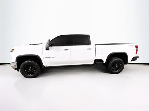 Used 2024 Chevrolet Silverado 2500 LTZ image 4