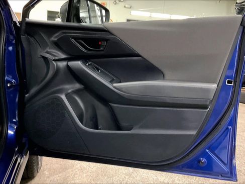 Used 2025 Subaru Crosstrek 2.0i Premium image 22