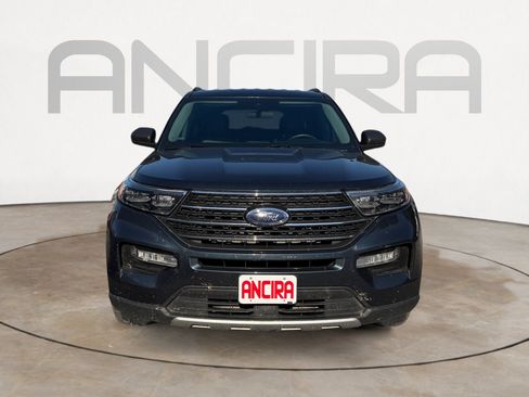Used 2023 Ford Explorer XLT w/ Equipment Group 202A RWD image 4
