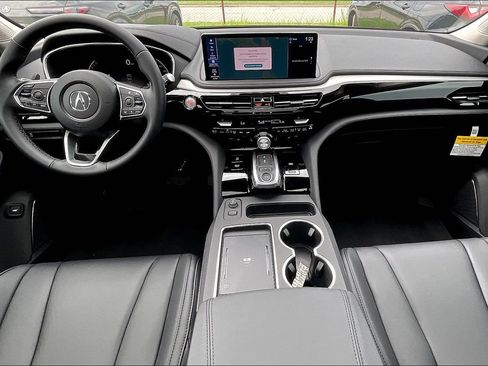 New 2025 Acura MDX SH-AWD image 2
