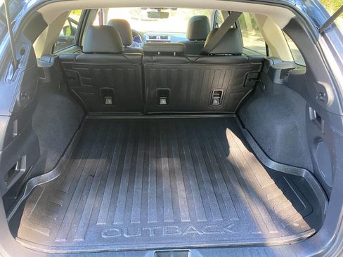 Used 2017 Subaru Outback 2.5i Limited AWD/4WD image 42