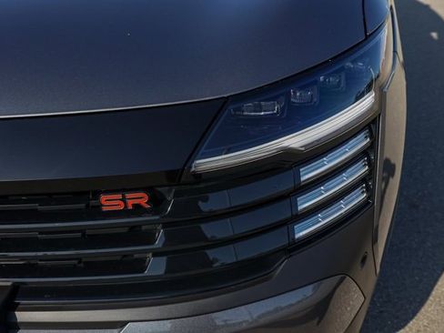 New 2025 Nissan Kicks SR image 10