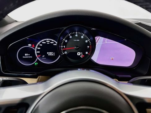 Certified 2021 Porsche Cayenne Coupe AWD/4WD image 16