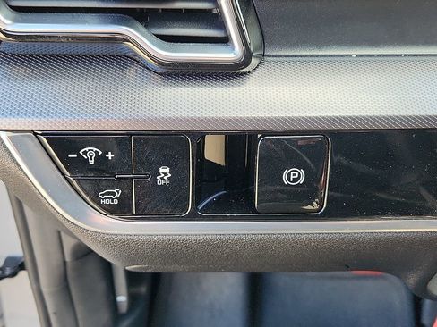 Used 2023 Kia Sportage SX image 25