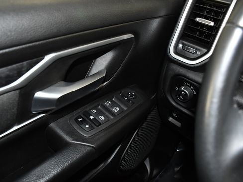 Used 2023 RAM 1500 Big Horn AWD/4WD image 33