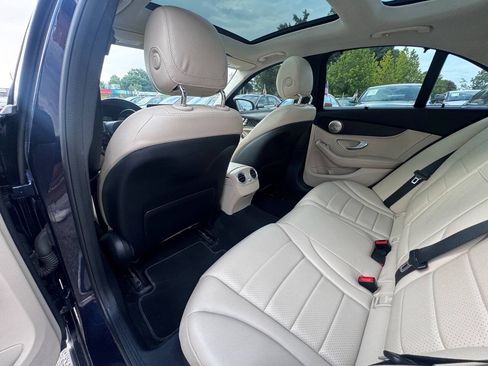 Used 2016 Mercedes-Benz C 300 4MATIC Sedan image 11
