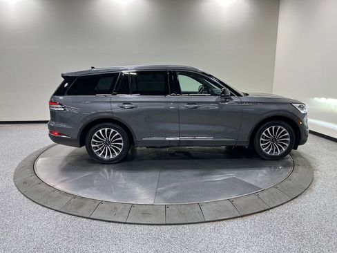 Certified 2023 Lincoln Aviator Reserve w/ Equipment Group 201A image 5
