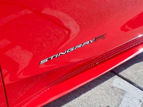 Used 2024 Chevrolet Corvette Stingray Preferred Cpe w/ Battery Protection Package image 15