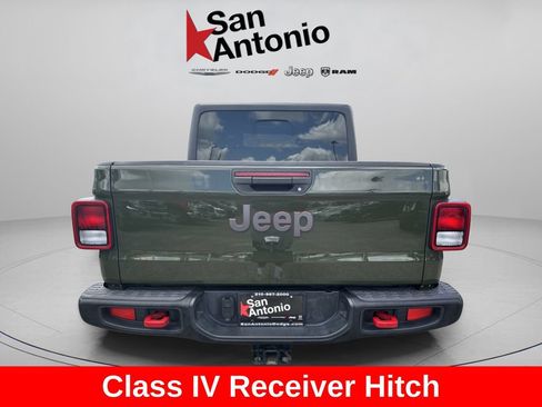 Used 2022 Jeep Gladiator Rubicon w/ Cold Weather Group AWD/4WD image 13