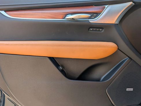 New 2025 Cadillac XT5 Premium Luxury image 10