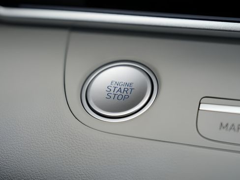 Certified 2026 Hyundai Elantra Limited FWD image 29
