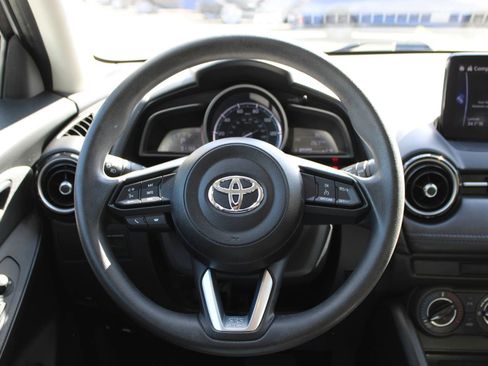 Used 2019 Toyota Yaris LE FWD image 23