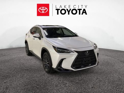 Used 2022 Lexus NX 350 AWD image 10
