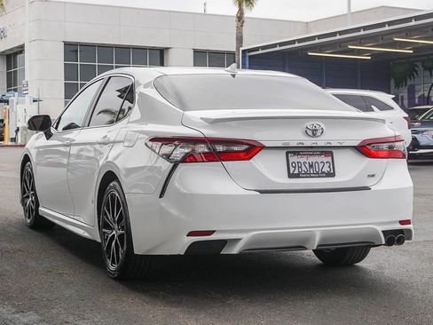 Used 2022 Toyota Camry SE w/ Carpet Mat Package (TMS) FWD image 5