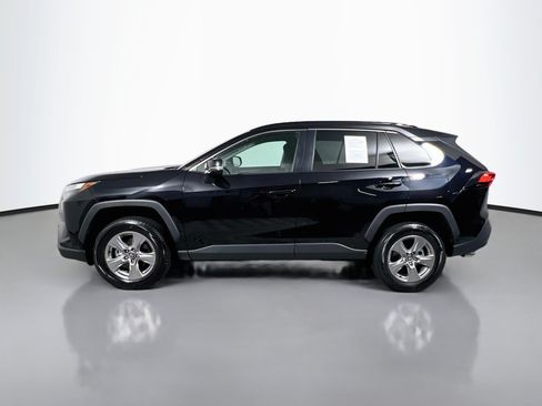 Used 2025 Toyota RAV4 XLE FWD image 8