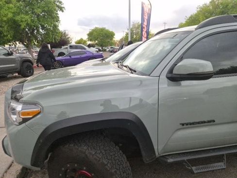 Used 2023 Toyota Tacoma TRD Off-Road image 38