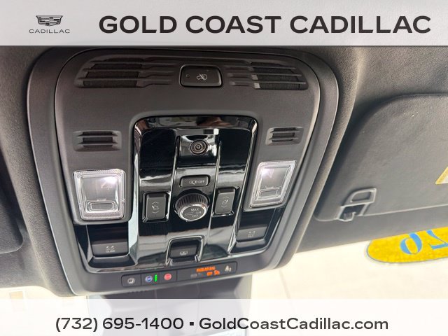 Certified 2026 Cadillac Escalade V w/ LPO, ONYX Package AWD/4WD image 35