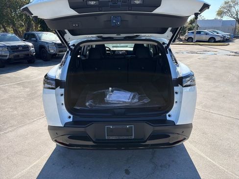 New 2026 Nissan Murano SV AWD/4WD image 30