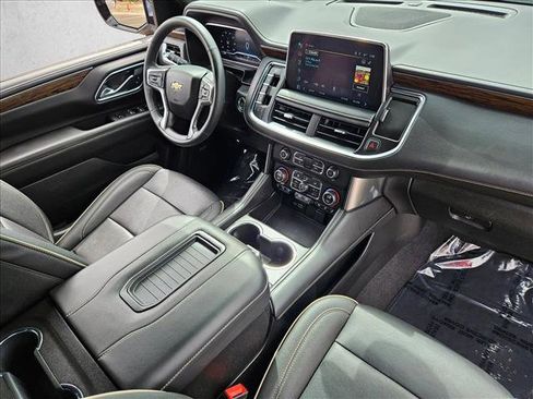 Used 2023 Chevrolet Tahoe Premier AWD/4WD image 27