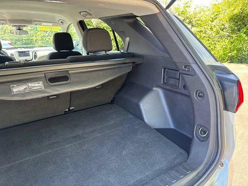 Used 2022 Chevrolet Equinox LT FWD image 36