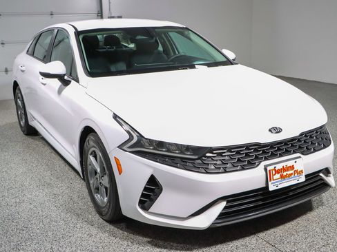 Used 2021 Kia K5 LXS FWD image 5