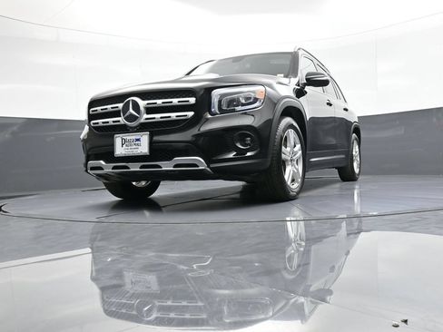 Used 2020 Mercedes-Benz GLB 250 4MATIC image 26