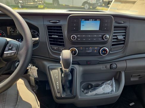 New 2025 Ford Transit 250 148 Medium Roof image 18