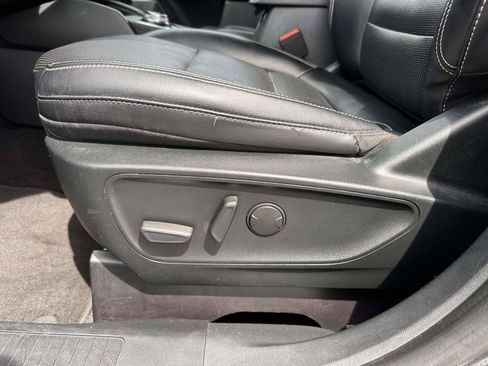 Used 2020 Ford Escape SEL AWD/4WD image 12