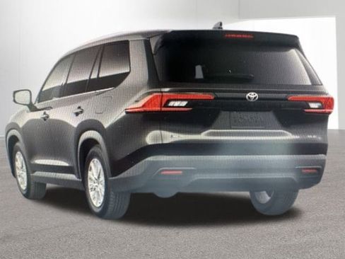 Used 2026 Toyota Grand Highlander XLE image 4