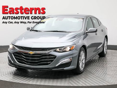 Used 2023 Chevrolet Malibu LT image 1