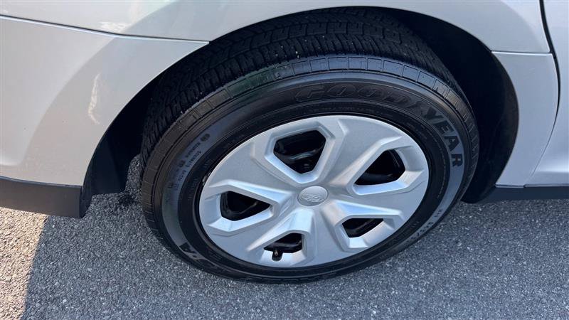 Used 2015 Ford Taurus Police Interceptor AWD image 26