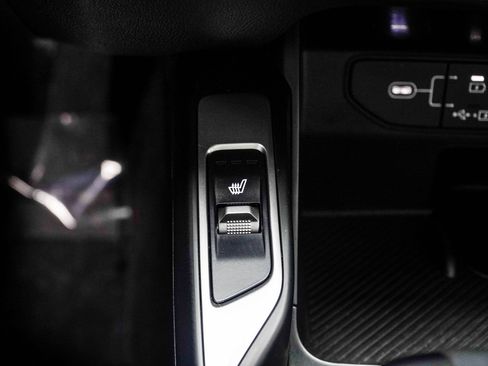 Used 2025 Kia Sorento S w/ Panoramic Sunroof Package FWD image 22