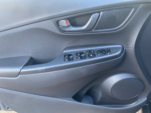 Certified 2023 Hyundai Kona SEL AWD/4WD image 12