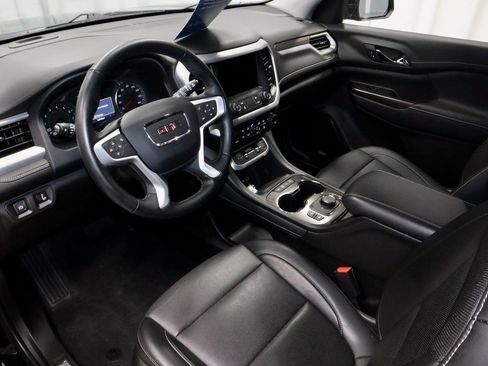 Used 2023 GMC Acadia SLT w/ LPO, Floor Liner Package image 27