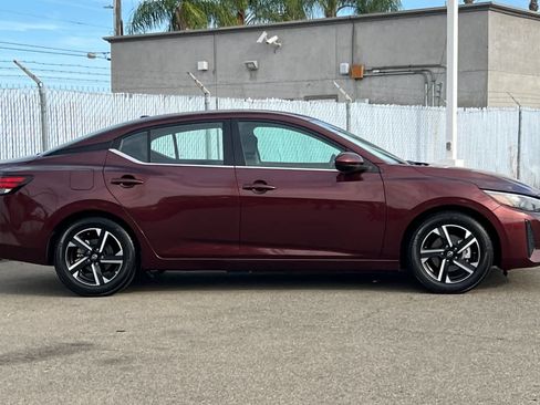 Used 2025 Nissan Sentra SV FWD image 6