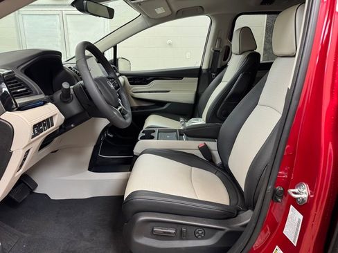 New 2026 Honda Odyssey Elite image 12