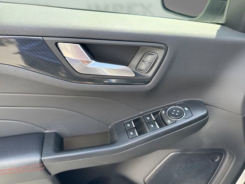 Used 2024 Ford Escape ST-Line image 23