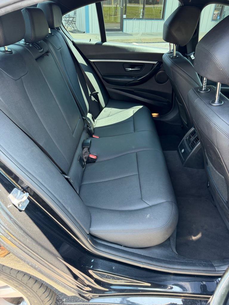 Used 2018 BMW 330i Sedan RWD image 8
