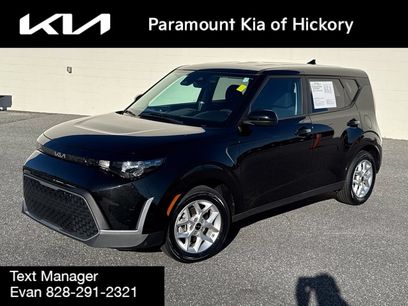 Used 2025 Kia Soul LX w/ LX Technology Package