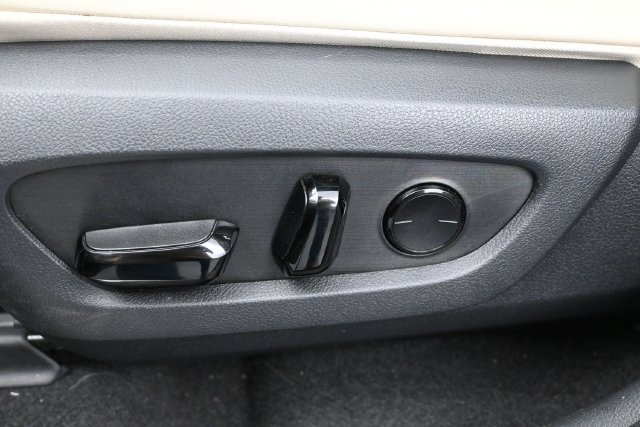 Used 2024 Lexus NX 250 FWD image 12