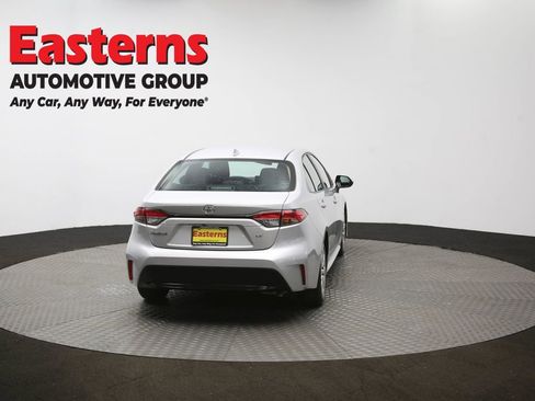 Used 2024 Toyota Corolla LE image 37