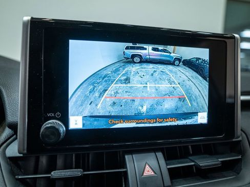 Certified 2024 Toyota RAV4 XLE image 25