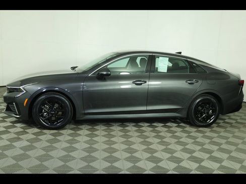Used 2025 Kia K5 LXS FWD image 16