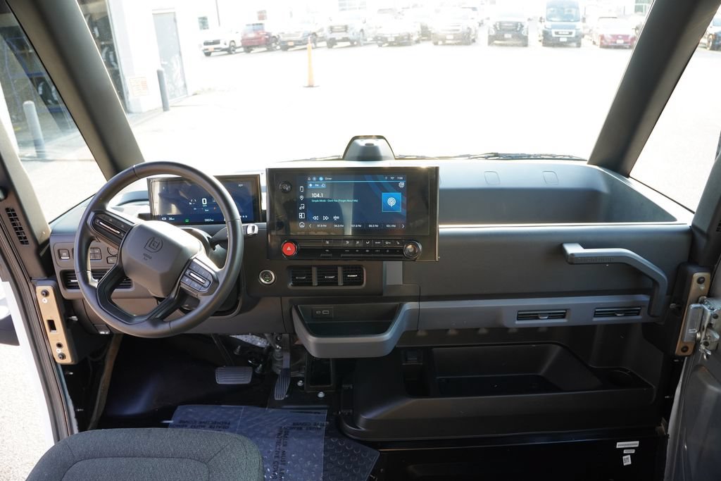 Used 2024 Chevrolet Brightdrop 400 w/ Commercial Equipment Package AWD/4WD image 18