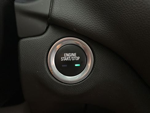 Used 2023 Chevrolet Equinox LT AWD/4WD image 23
