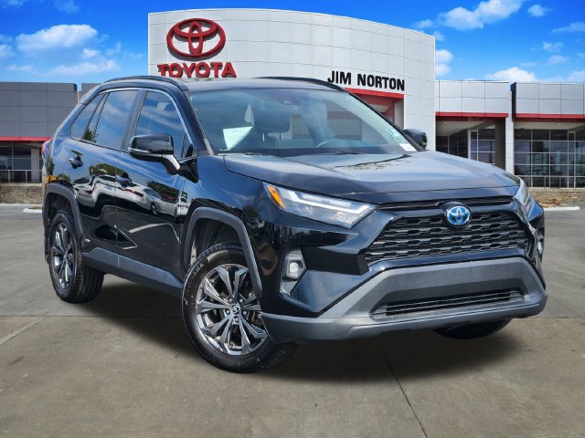 Used 2022 Toyota RAV4 XLE Premium AWD/4WD image 1